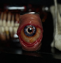 Cargar imagen en el visor de la galería, Mini Bic Creepy Eyeball Lighter Sleeve