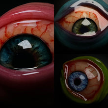 Cargar imagen en el visor de la galería, Eyeball with eyelid Phone Grip