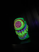 Cargar imagen en el visor de la galería, Psychotic Lighter Sleeve