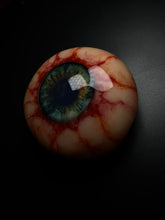 Cargar imagen en el visor de la galería, Gross Eyeball Phone Grip Swappable
