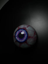 Cargar imagen en el visor de la galería, Gross Eyeball Phone Grip Swappable