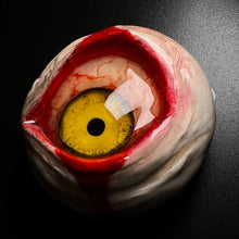 Cargar imagen en el visor de la galería, It Phone Grip Swappable Glow eye
