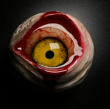 Cargar imagen en el visor de la galería, It Phone Grip Swappable Glow eye