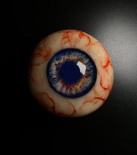 Cargar imagen en el visor de la galería, Gross Eyeball Phone Grip Swappable