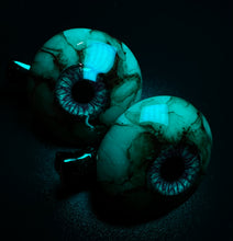 Загрузить изображение в средство просмотра галереи, Hair Clip Eye Ball Set of Two