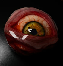 Cargar imagen en el visor de la galería, Eyeball with eyelid Phone Grip