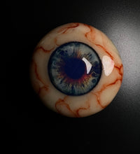 Cargar imagen en el visor de la galería, Gross Eyeball Phone Grip Swappable