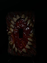 Cargar imagen en el visor de la galería, Teeth Light Switch Cover