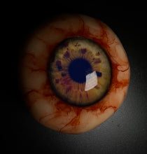 Cargar imagen en el visor de la galería, Gross Eyeball Phone Grip Swappable