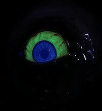 Cargar imagen en el visor de la galería, Eye Ball Compact Mirror