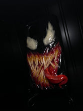 Cargar imagen en el visor de la galería, Symbiote inspired Venom Phone Case