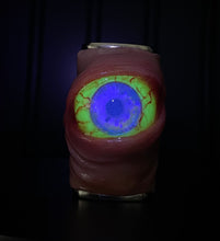 Cargar imagen en el visor de la galería, Mini Bic Creepy Eyeball Lighter Sleeve