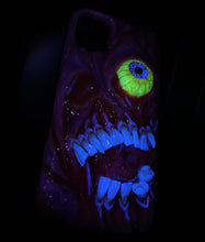 Cargar imagen en el visor de la galería, Vertical Monster Phone Case Artist Choice
