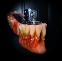 Cargar imagen en el visor de la galería, Tooth Fairy’s Dream Flip Top Lighter