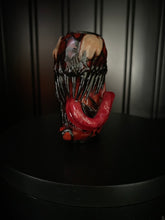 Cargar imagen en el visor de la galería, Red Symbiote Carnage inspired Lighter Sleeve/Cover