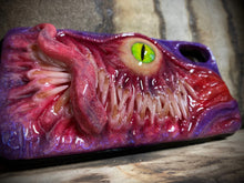 Cargar imagen en el visor de la galería, Horizontal Monster Phone Case Artist Choice Phone Case