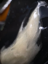 Cargar imagen en el visor de la galería, Symbiote inspired Venom Phone Case
