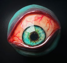 Cargar imagen en el visor de la galería, Eyeball with eyelid Phone Grip