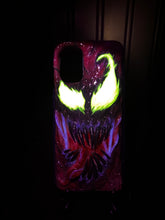 Cargar imagen en el visor de la galería, Red Symbiote Carnage Inspired Phone case