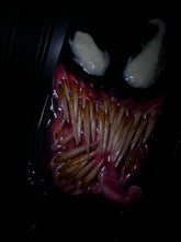 Cargar imagen en el visor de la galería, Symbiote inspired Venom Phone Case