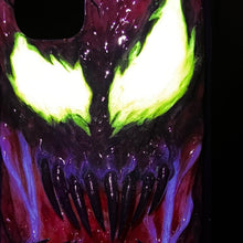 Cargar imagen en el visor de la galería, Red Symbiote Carnage Inspired Phone case