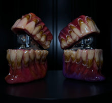 Cargar imagen en el visor de la galería, Tooth Fairy’s Dream Flip Top Lighter