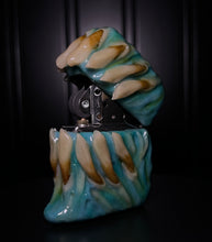 Cargar imagen en el visor de la galería, Tooth Fairy’s Dream Flip Top Lighter