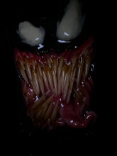 Cargar imagen en el visor de la galería, Symbiote inspired Venom Phone Case