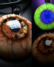 Cargar imagen en el visor de la galería, Eye Ball Key Chain