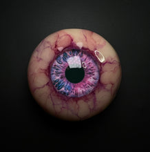 Загрузить изображение в средство просмотра галереи, Gross Eyeball Phone Grip Swappable
