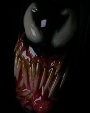 Načíst obrázek do prohlížeče Galerie, Symbiote Venom Inspired Lighter Sleeve
