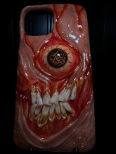 Načíst obrázek do prohlížeče Galerie, Vertical Monster Phone Case Artist Choice
